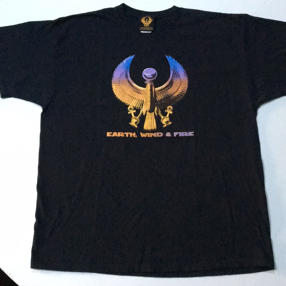 Vintage Earth Wind and Fire band shirt